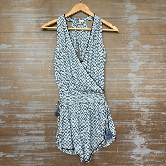 Poupette St. Barth Pants - Poupette St. Barth Tassel Romper Boho Preppy Vacation Summer Beachy Womens XS